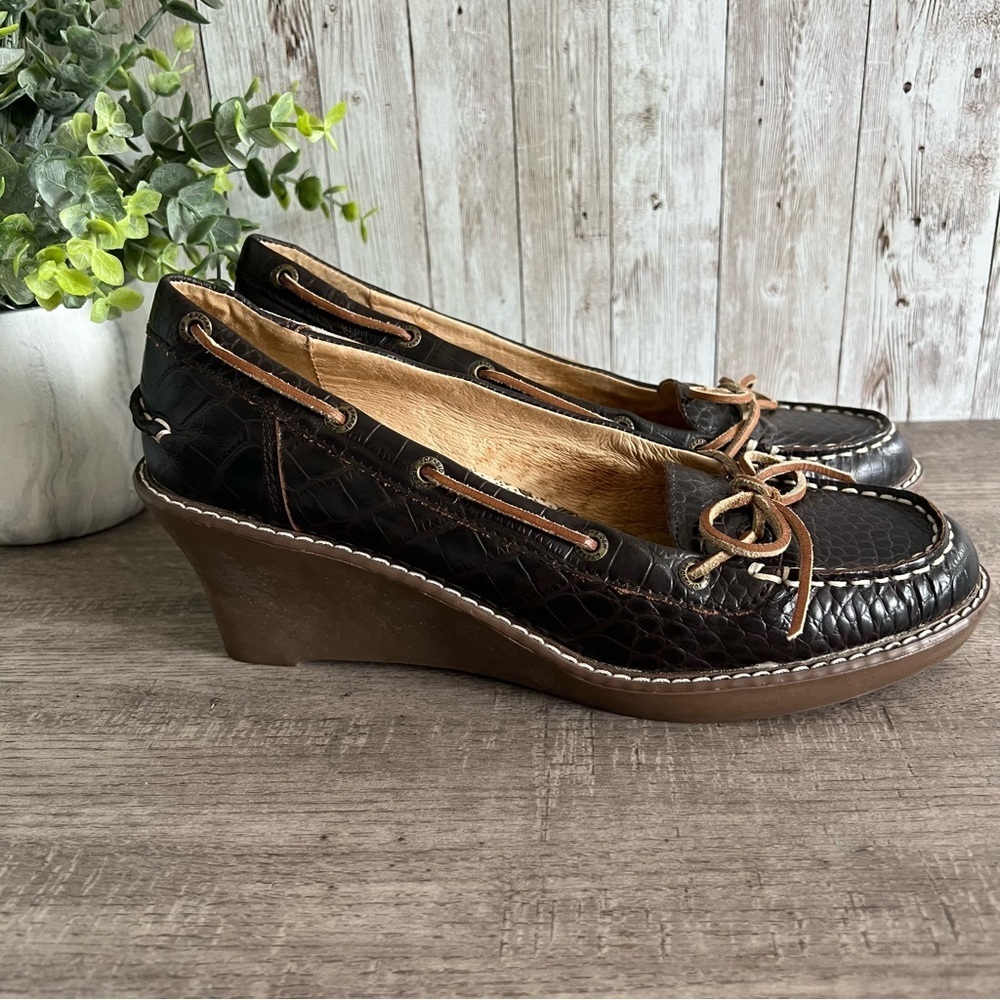 Sperry Topsider Dark Brown Embossed Leather Wedge Loafer Heels 7.5